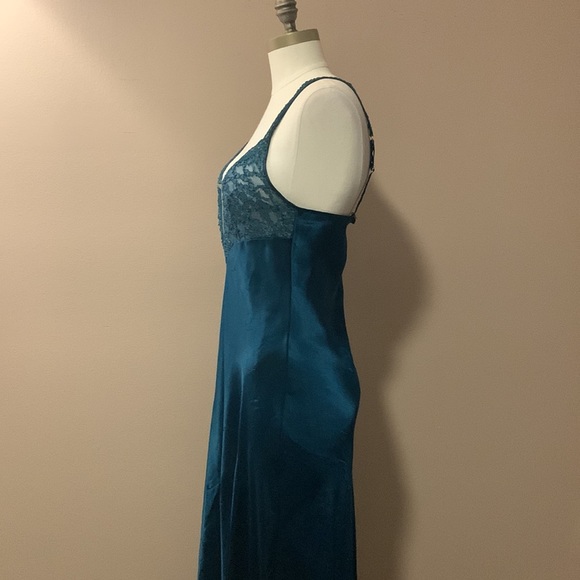 Vintage Victoria’s Secret slip camise size M- fair condition - Picture 7 of 17